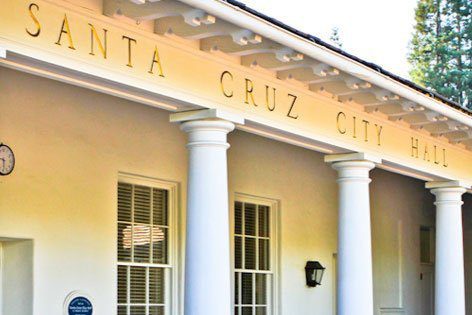 Santa cruz city hall.